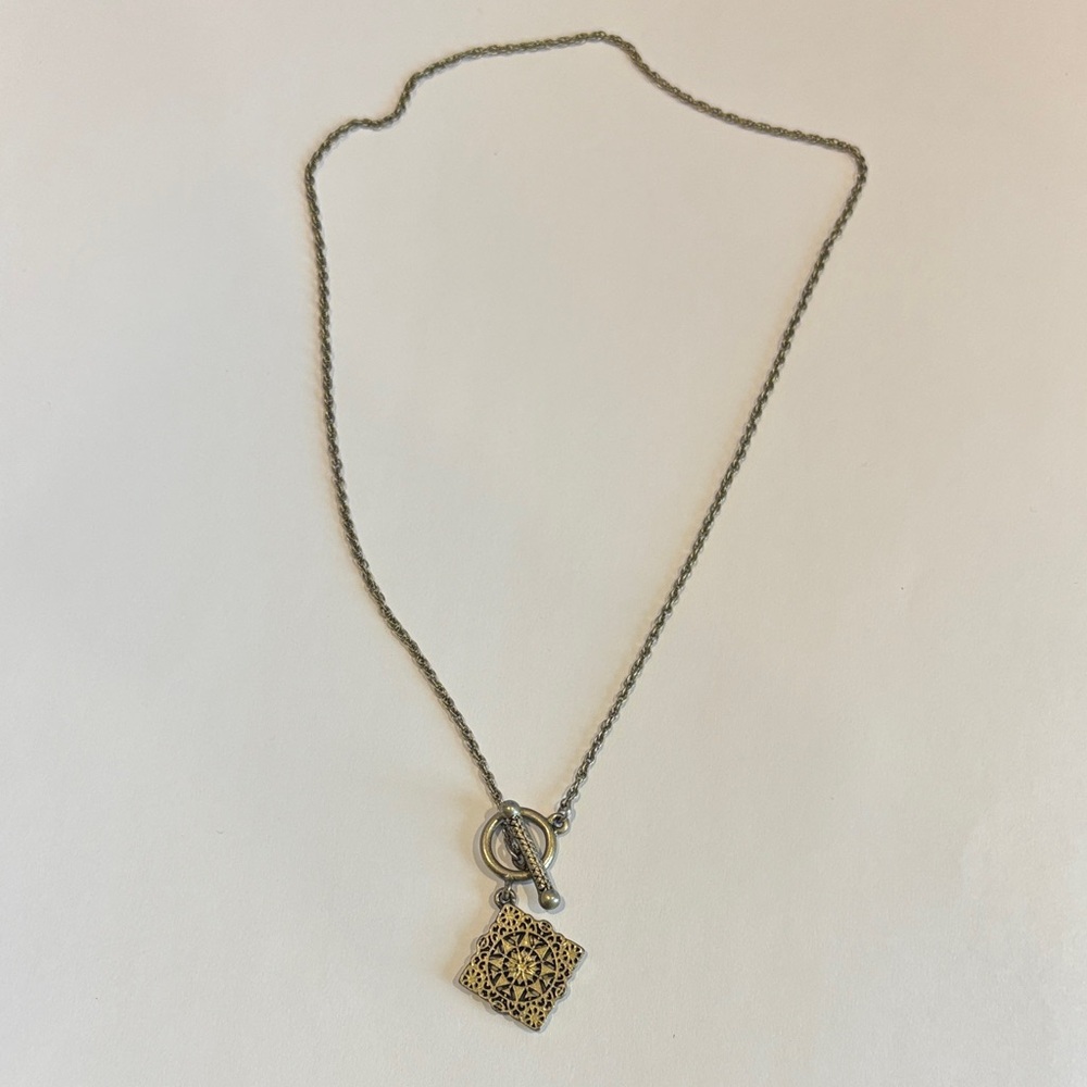 Elegant  Pendant Necklace